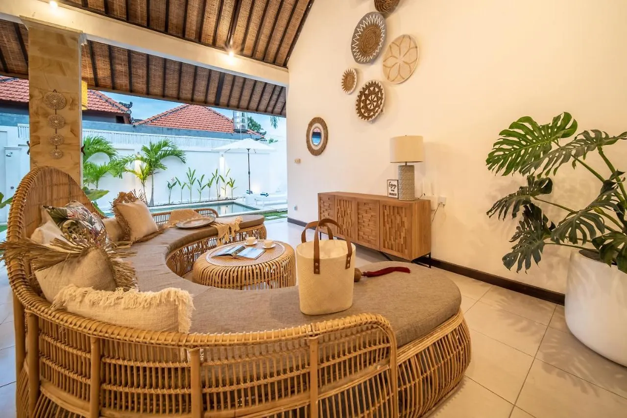 2 Bedroom Luxury Private Pool Villa In Seminyak 0*, Seminyak (Bali)